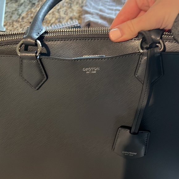 Oroton Inez Tote - Picture 3 of 6